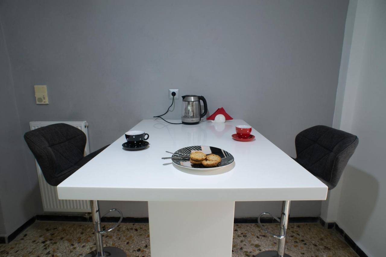אתונה Modern-Lux Central 1 Bedroom Condo מראה חיצוני תמונה